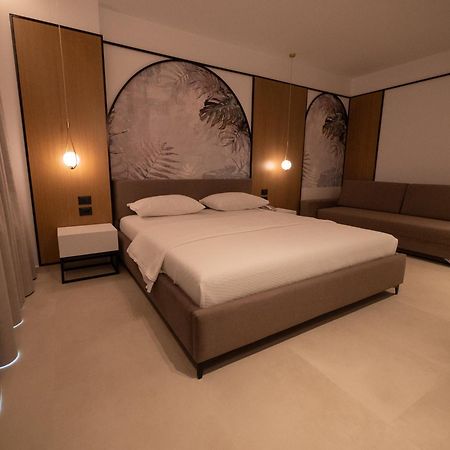 Colosseum Hotel Ksamil Exterior foto