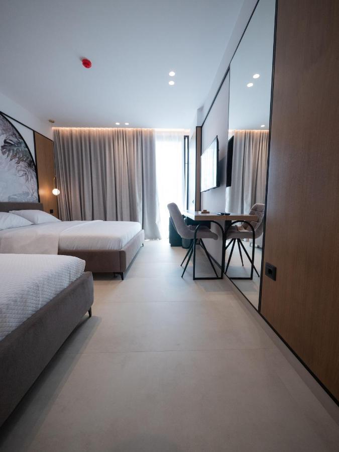 Colosseum Hotel Ksamil Exterior foto