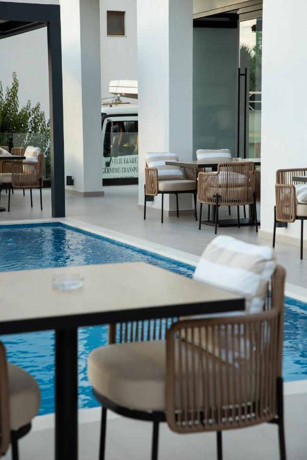 Colosseum Hotel Ksamil Exterior foto